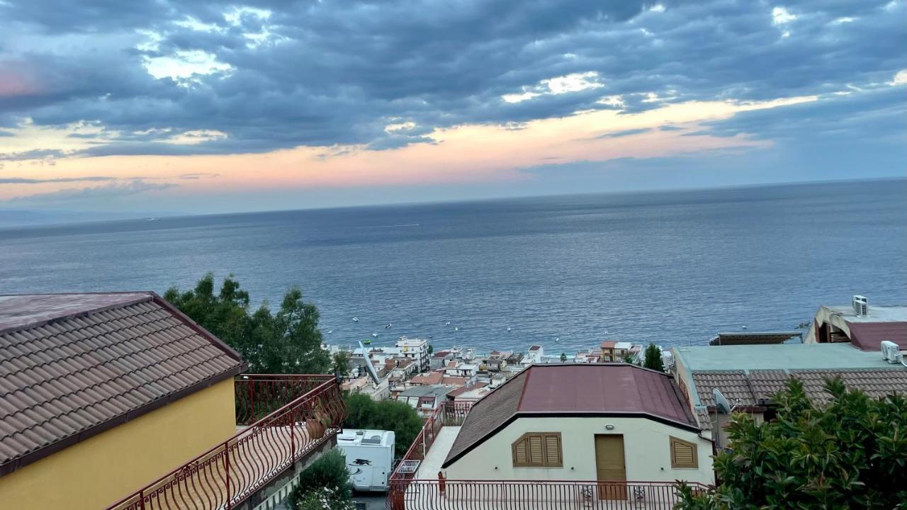 فيلا Baia Aurora يتوجاني المظهر الخارجي الصورة