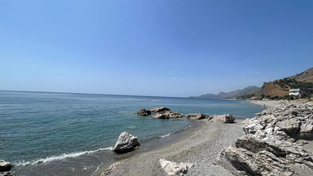 فيلا Baia Aurora يتوجاني المظهر الخارجي الصورة